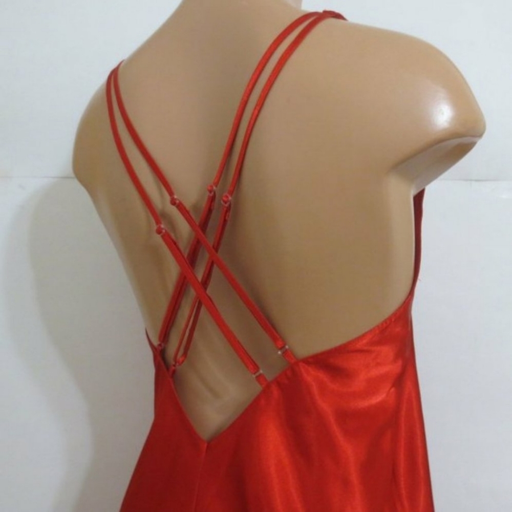 ❤NWOT Frederick's of Hollywood Red Satin Gown